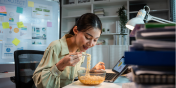 Aumente su rendimiento por la tarde: Descubra cómo los alimentos afectan su concentración