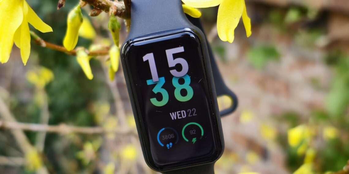 Monitoriza tu ritmo cardíaco con la mejor banda inteligente para entrenar