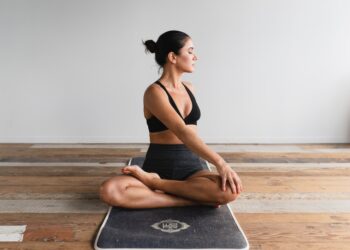 El mejor cojín de meditación para aliviar problemas de espalda