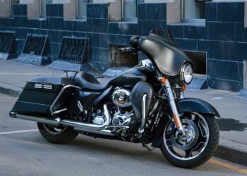 Descubre las diferencias entre un automóvil y una motocicleta