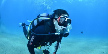 Buceo increíble: Guía de equipos de buceo para principiantes Buceo increíble: Guía de equipos de buceo para principiantes