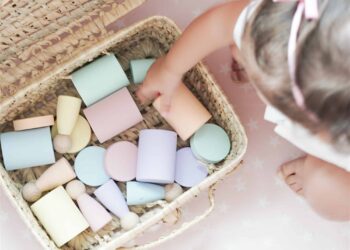 Mejora las Habilidades Motoras Finas en Niños con Juguetes Educativos