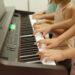 Los increíbles beneficios de aprender a tocar piano o teclado