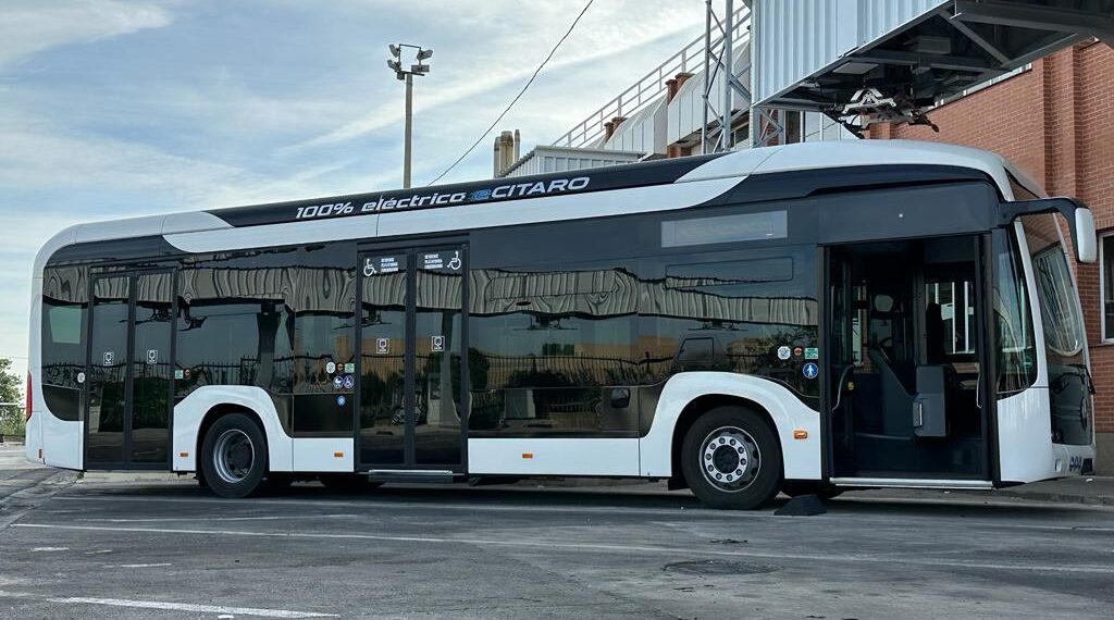 ¡Descubre las maravillas de los transportes turísticos públicos! ¡Descubre las maravillas de los transportes turísticos públicos!