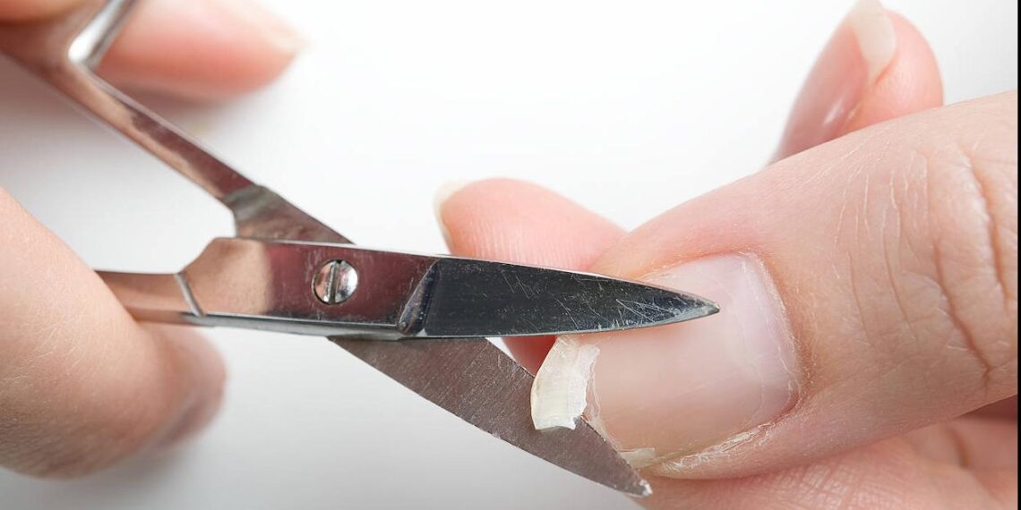 El mejor removedor de esmalte sin acetona: uñas impecables